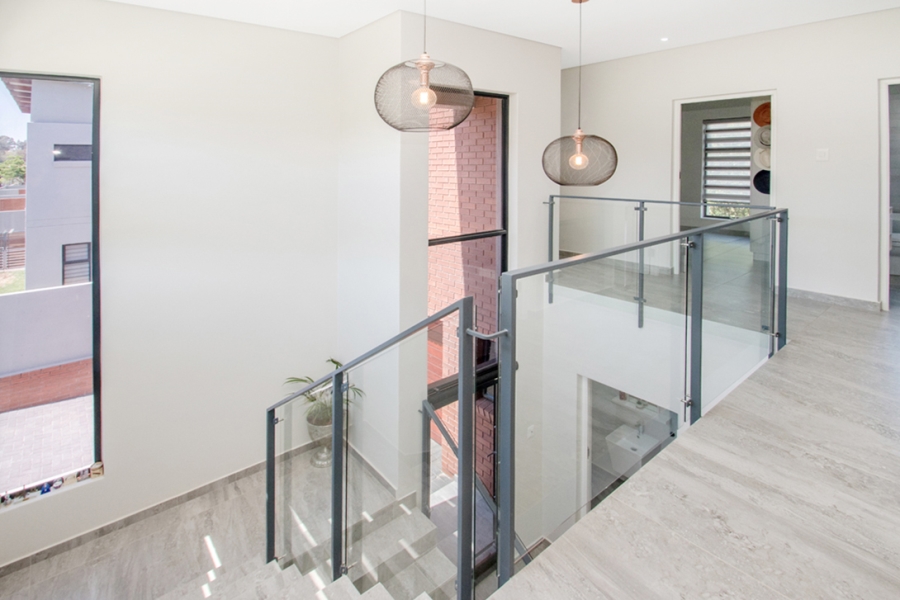 5 Bedroom Property for Sale in Carlswald Gauteng