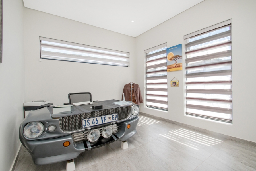 5 Bedroom Property for Sale in Carlswald Gauteng