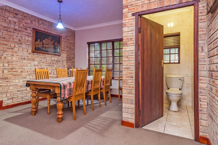 4 Bedroom Property for Sale in Helderkruin Gauteng