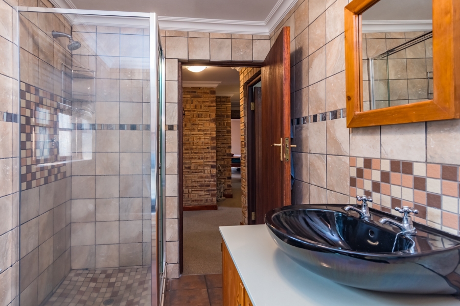 4 Bedroom Property for Sale in Helderkruin Gauteng