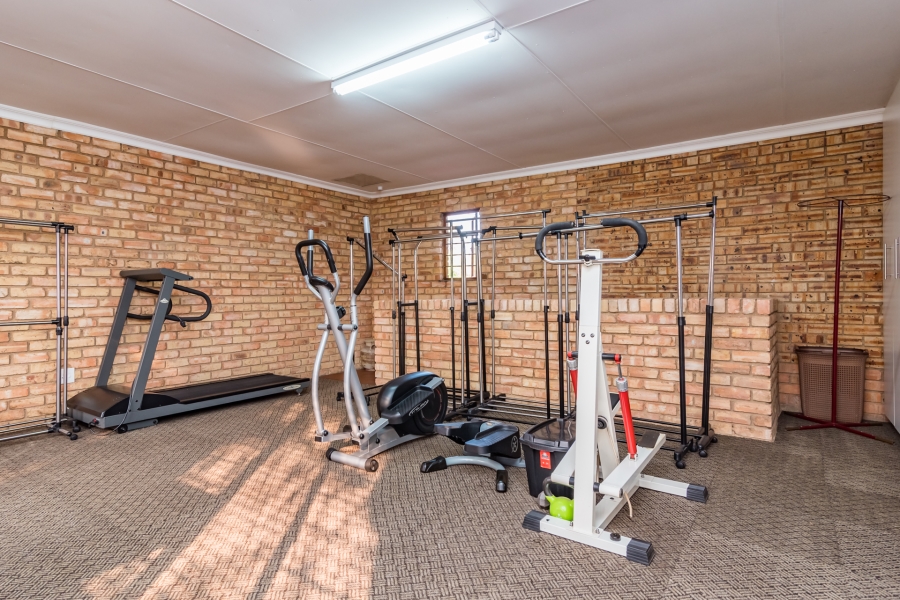 4 Bedroom Property for Sale in Helderkruin Gauteng
