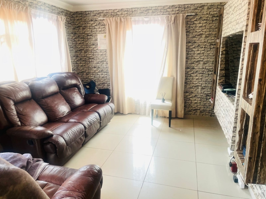 3 Bedroom Property for Sale in Soshanguve HH Gauteng