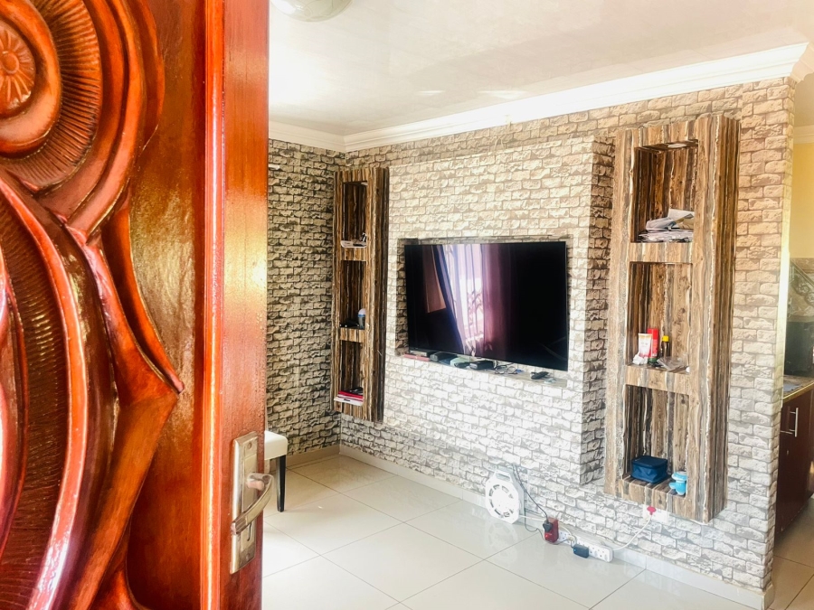 3 Bedroom Property for Sale in Soshanguve HH Gauteng
