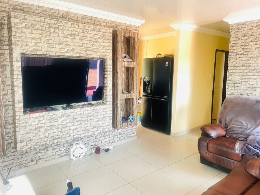 3 Bedroom Property for Sale in Soshanguve HH Gauteng