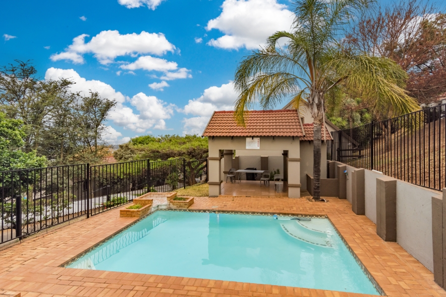 3 Bedroom Property for Sale in Allens Nek Gauteng