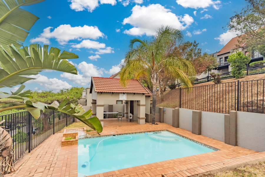 3 Bedroom Property for Sale in Allens Nek Gauteng