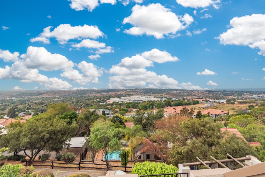 3 Bedroom Property for Sale in Allens Nek Gauteng
