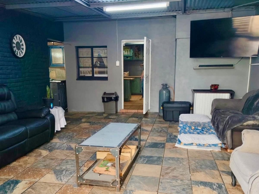 4 Bedroom Property for Sale in Vanderbijlpark Cw 6 Gauteng