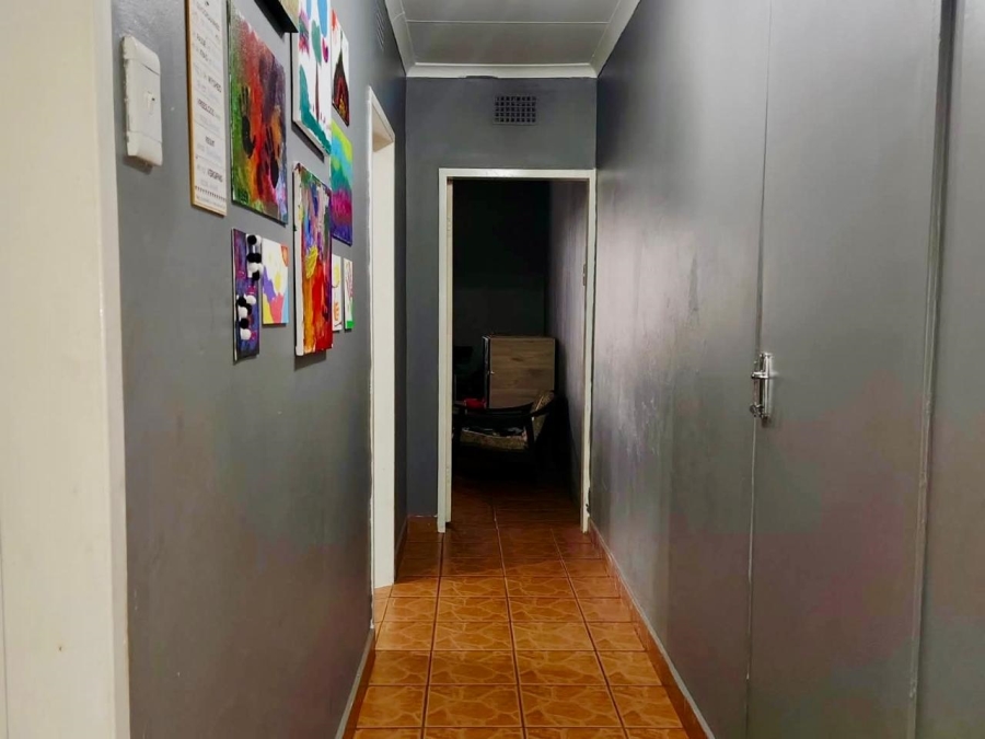 4 Bedroom Property for Sale in Vanderbijlpark Cw 6 Gauteng