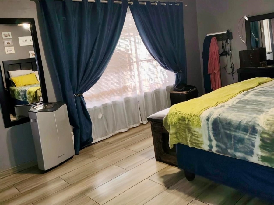 4 Bedroom Property for Sale in Vanderbijlpark Cw 6 Gauteng