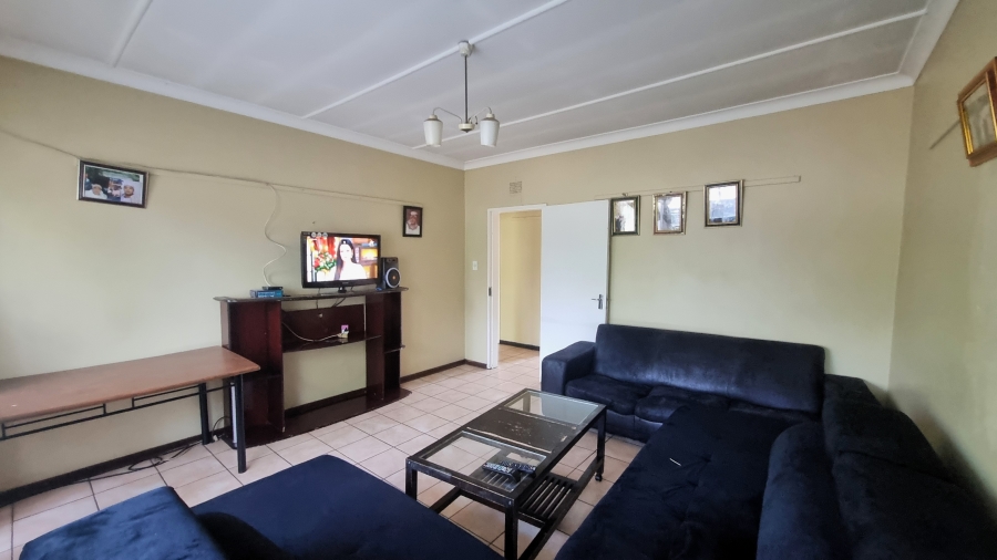 2 Bedroom Property for Sale in Parkhill Gardens Gauteng