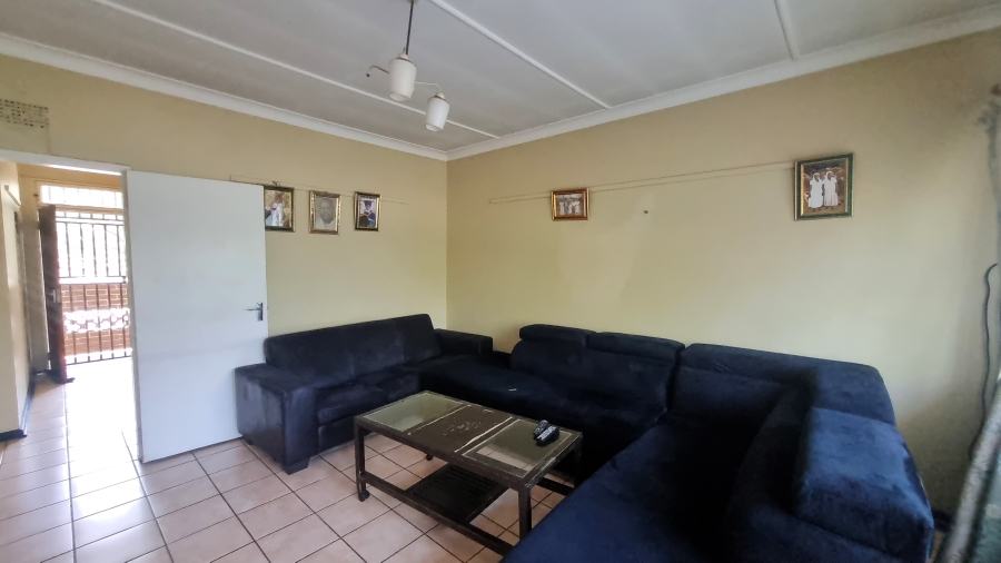 2 Bedroom Property for Sale in Parkhill Gardens Gauteng