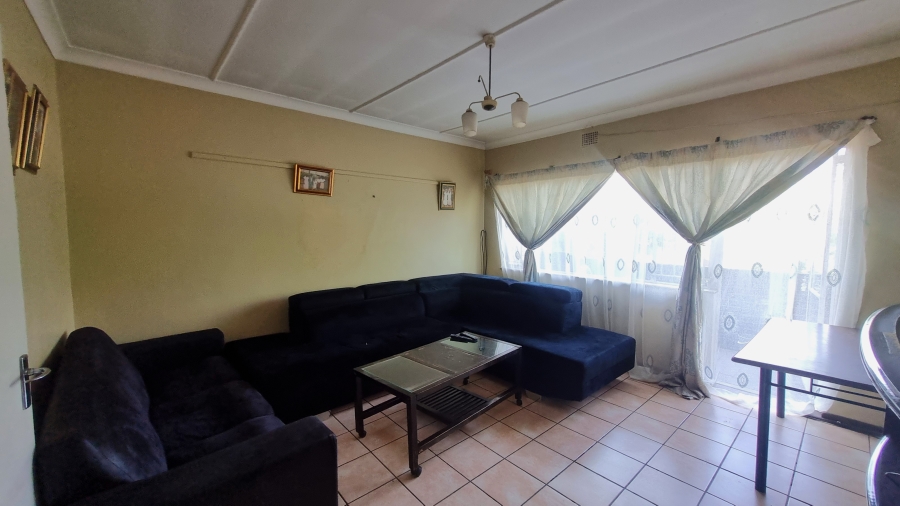 2 Bedroom Property for Sale in Parkhill Gardens Gauteng