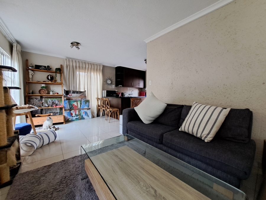 To Let 3 Bedroom Property for Rent in Morningside Manor Gauteng