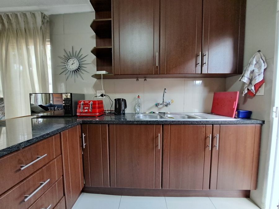 To Let 3 Bedroom Property for Rent in Morningside Manor Gauteng