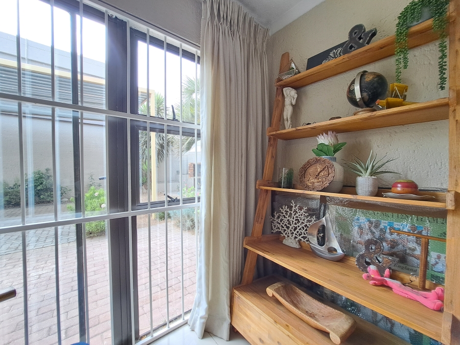 To Let 3 Bedroom Property for Rent in Morningside Manor Gauteng