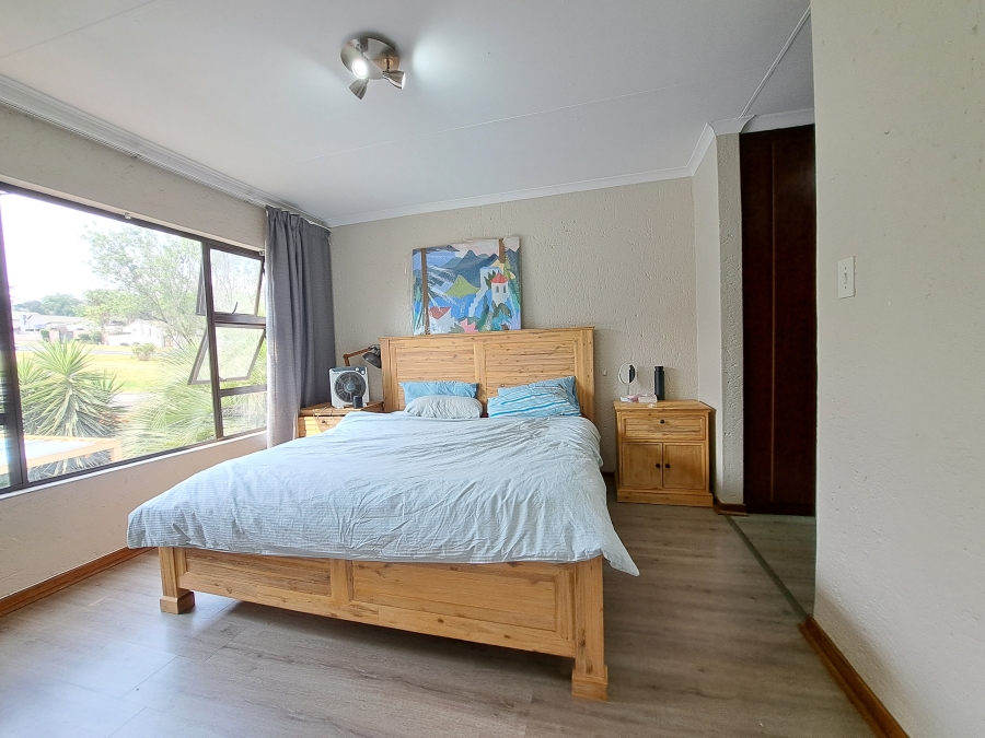 To Let 3 Bedroom Property for Rent in Morningside Manor Gauteng