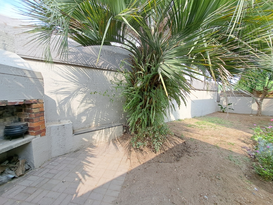 To Let 3 Bedroom Property for Rent in Morningside Manor Gauteng