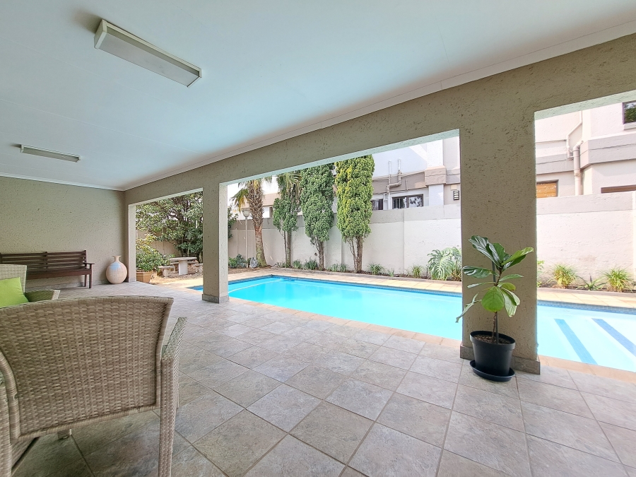 To Let 3 Bedroom Property for Rent in Morningside Manor Gauteng