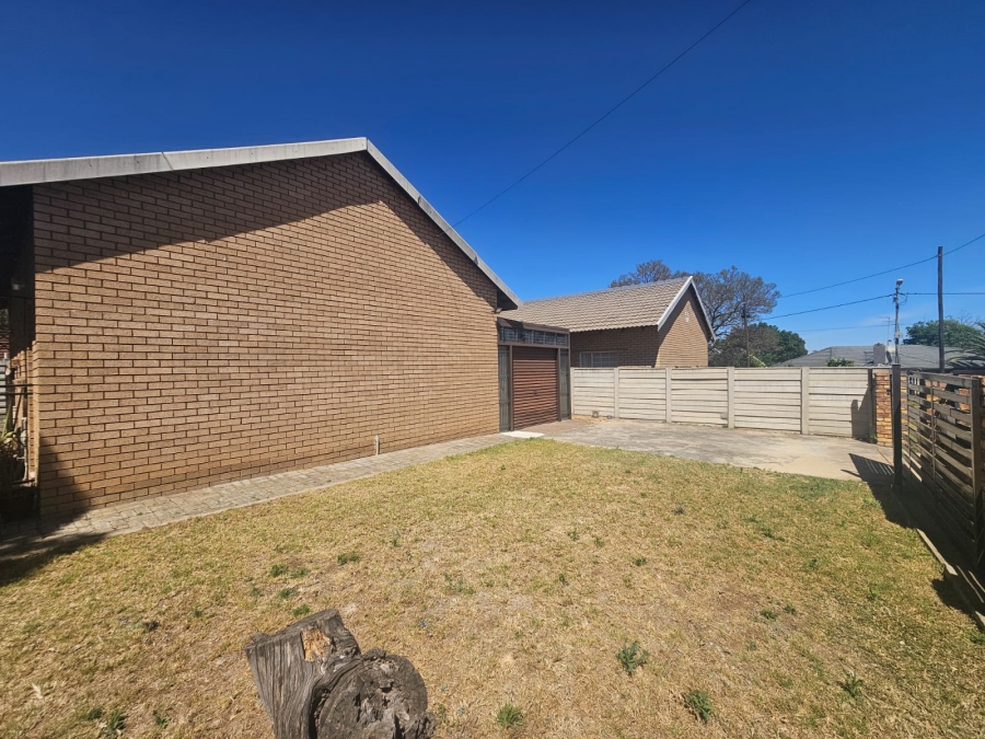 3 Bedroom Property for Sale in Greenhills Gauteng