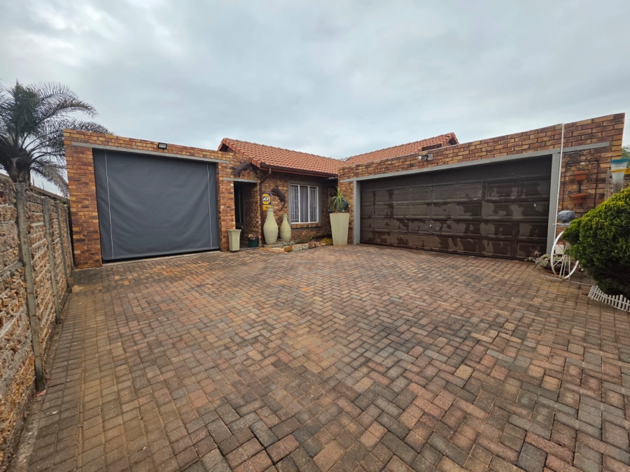 3 Bedroom Property for Sale in Pomona Gauteng