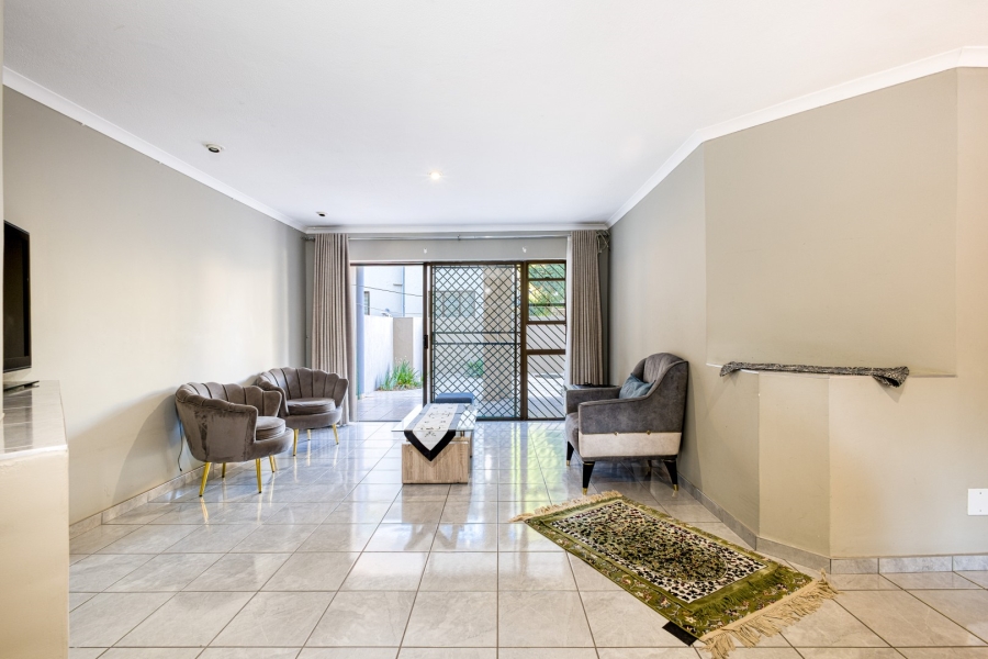 3 Bedroom Property for Sale in Victory Park Gauteng