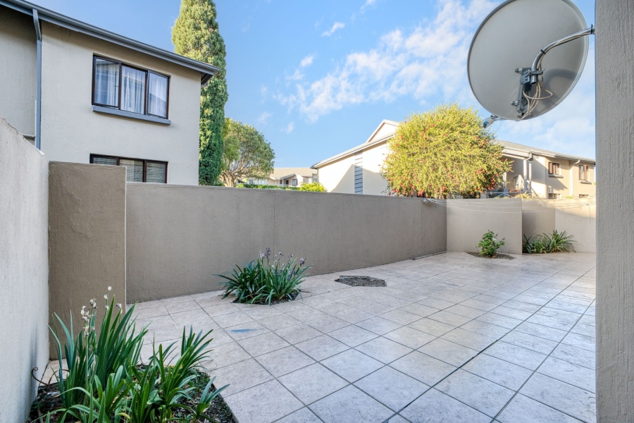 3 Bedroom Property for Sale in Victory Park Gauteng