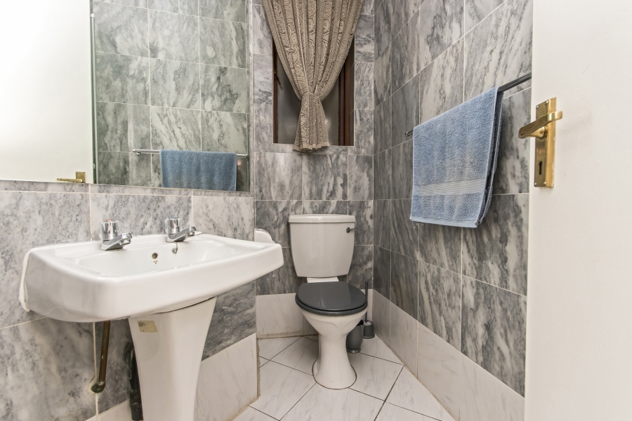 3 Bedroom Property for Sale in Victory Park Gauteng