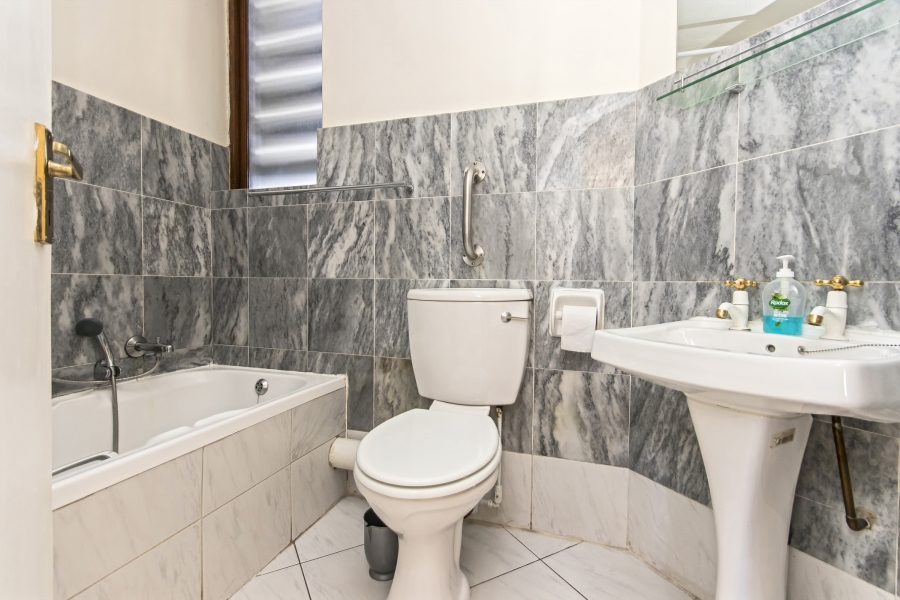 3 Bedroom Property for Sale in Victory Park Gauteng