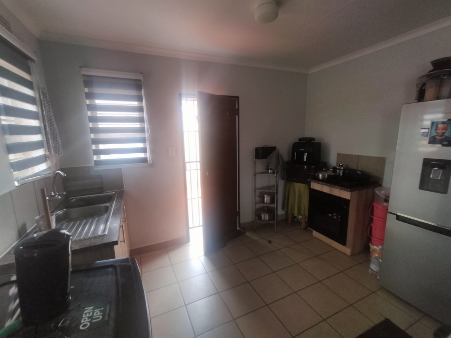 3 Bedroom Property for Sale in Protea Glen Gauteng
