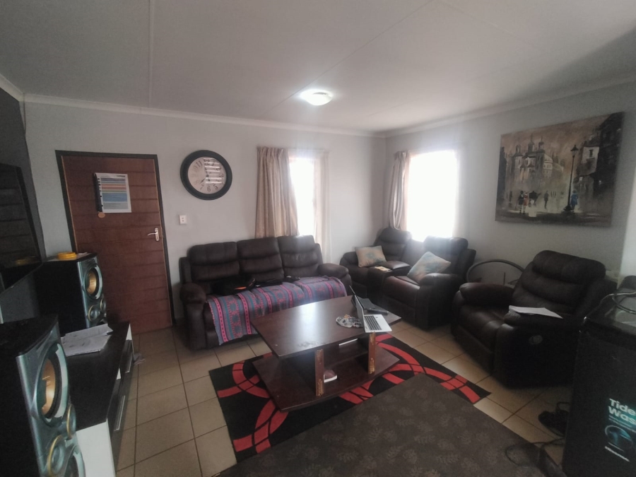 3 Bedroom Property for Sale in Protea Glen Gauteng