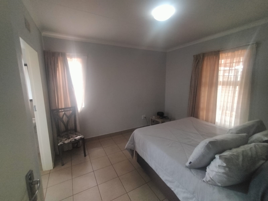 3 Bedroom Property for Sale in Protea Glen Gauteng