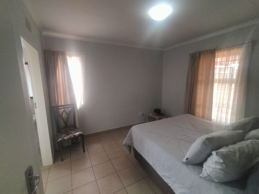 3 Bedroom Property for Sale in Protea Glen Gauteng