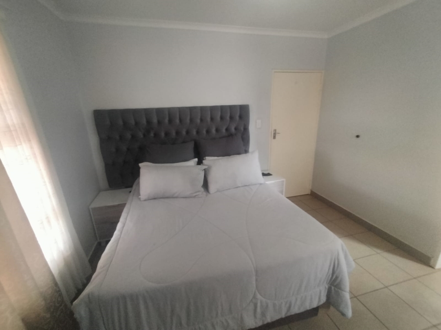 3 Bedroom Property for Sale in Protea Glen Gauteng