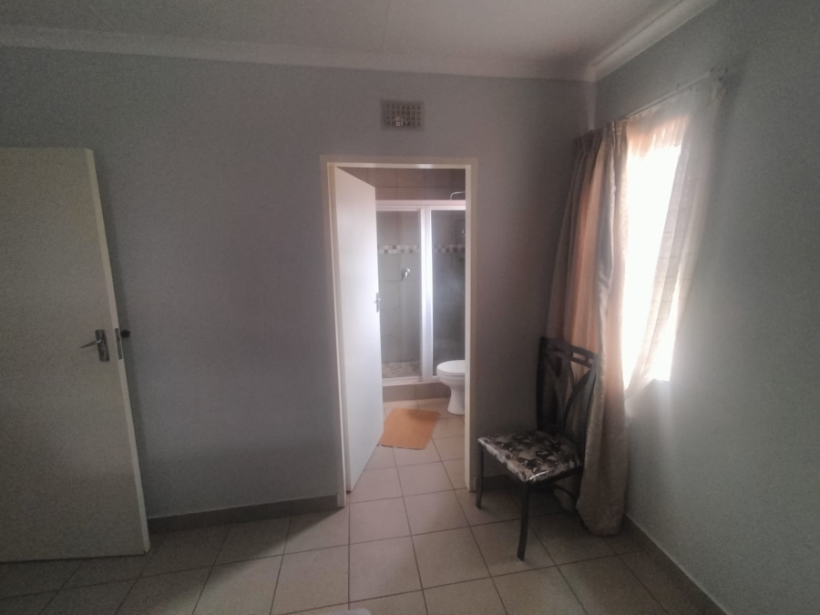 3 Bedroom Property for Sale in Protea Glen Gauteng