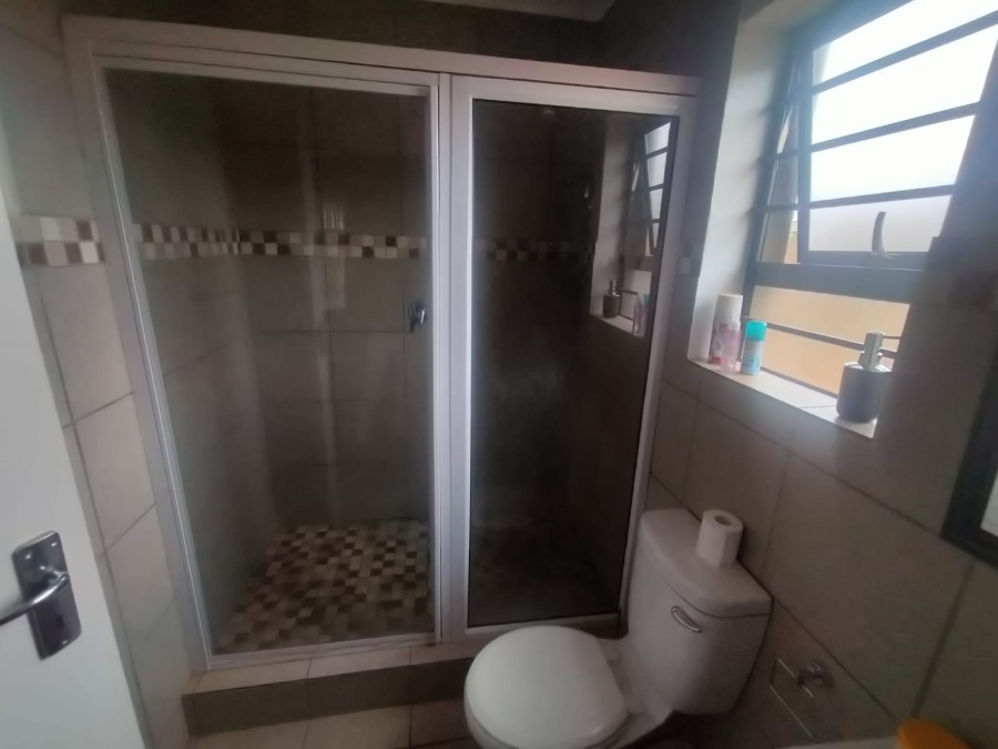 3 Bedroom Property for Sale in Protea Glen Gauteng