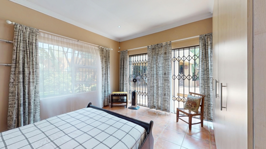 5 Bedroom Property for Sale in Dawnview Gauteng