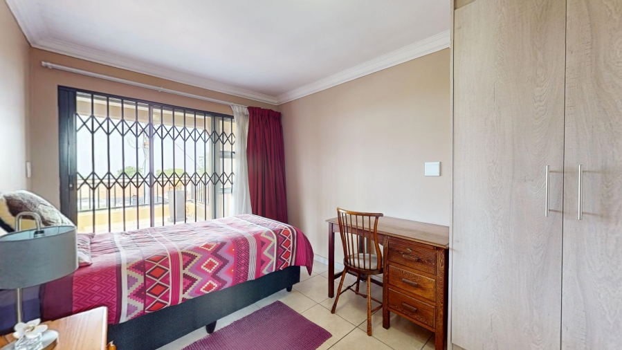 5 Bedroom Property for Sale in Dawnview Gauteng