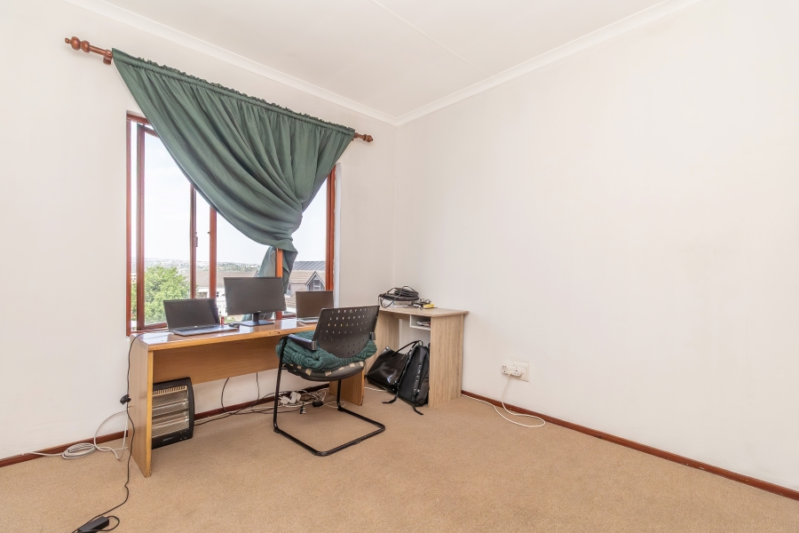 2 Bedroom Property for Sale in Sunninghill Gauteng