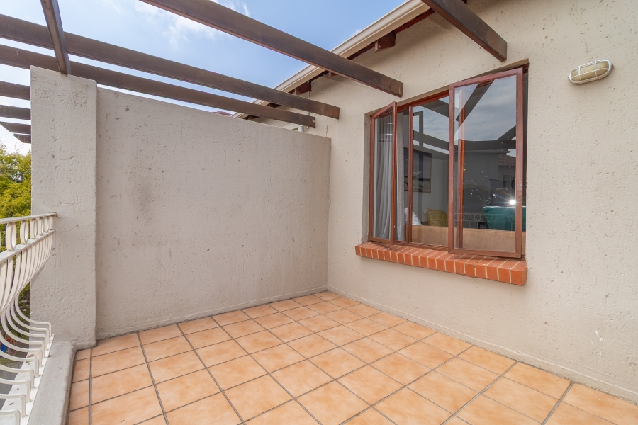 2 Bedroom Property for Sale in Sunninghill Gauteng