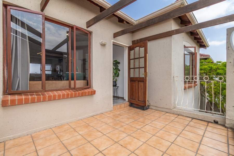 2 Bedroom Property for Sale in Sunninghill Gauteng