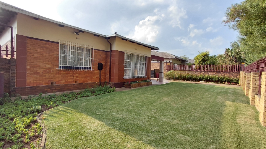 3 Bedroom Property for Sale in Comet Gauteng