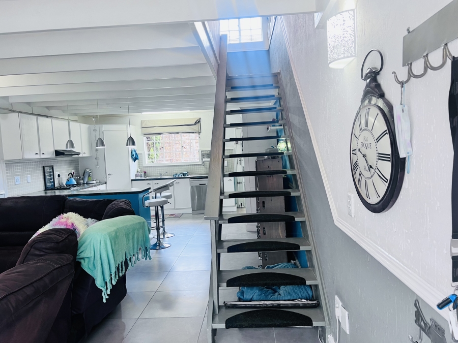 5 Bedroom Property for Sale in Pomona Gauteng