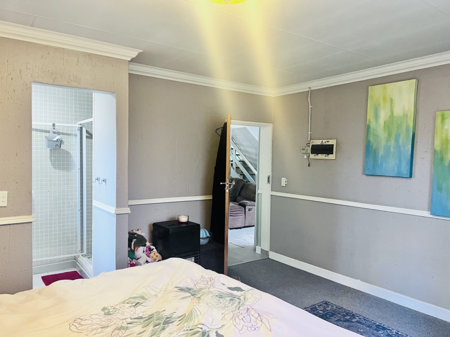 5 Bedroom Property for Sale in Pomona Gauteng