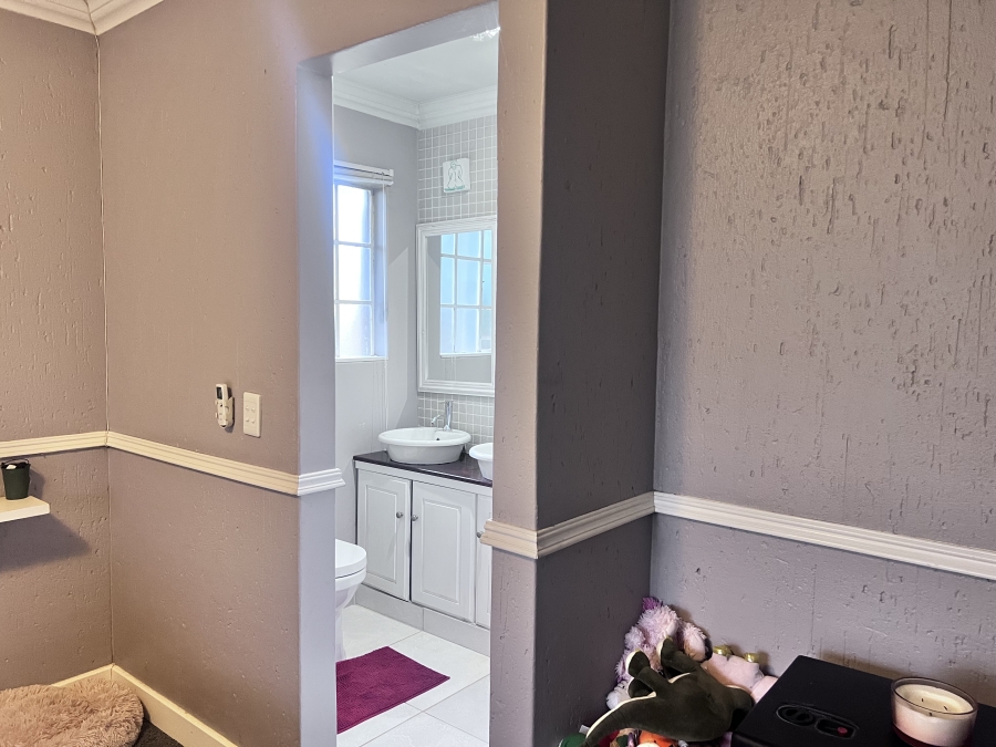5 Bedroom Property for Sale in Pomona Gauteng