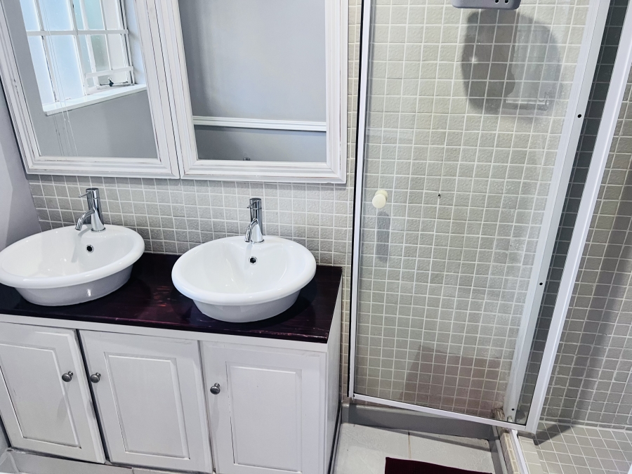 5 Bedroom Property for Sale in Pomona Gauteng