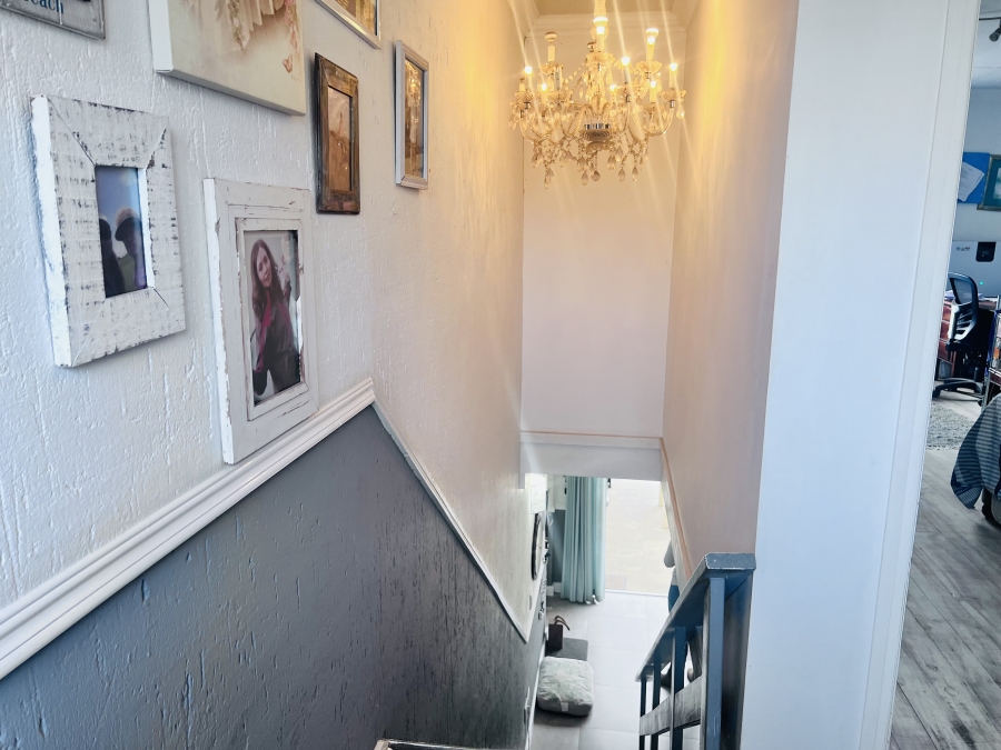 5 Bedroom Property for Sale in Pomona Gauteng