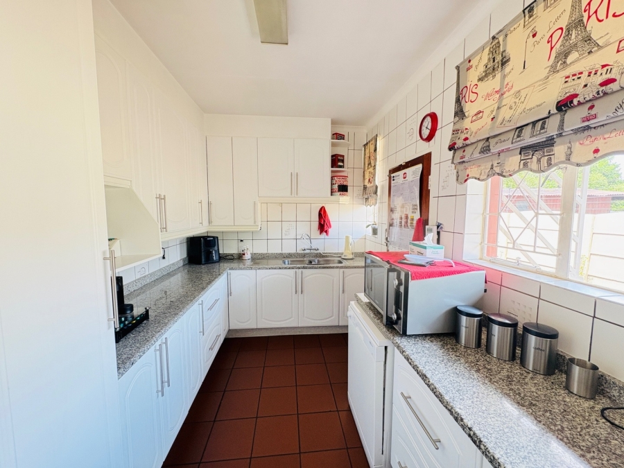 3 Bedroom Property for Sale in Freeway Park Gauteng