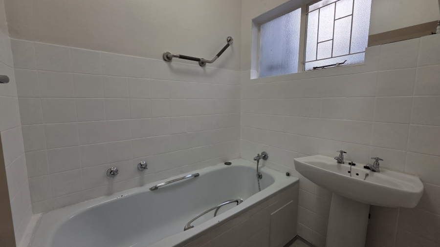 2 Bedroom Property for Sale in Waterkloof Glen Gauteng