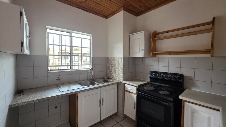 2 Bedroom Property for Sale in Waterkloof Glen Gauteng